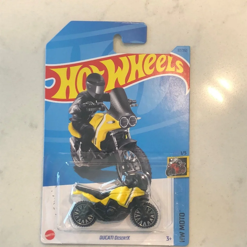 Mattel Hot Wheels Yellow and Black Stunt Bike
